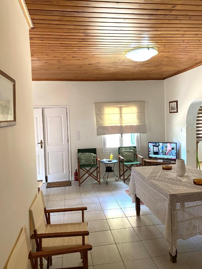 Lena'S Traditional Villa Agia Efimia Bagian luar foto